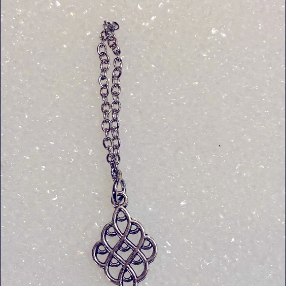 Silver Rounded Diamond Hand Chain - Picture 5 of 6